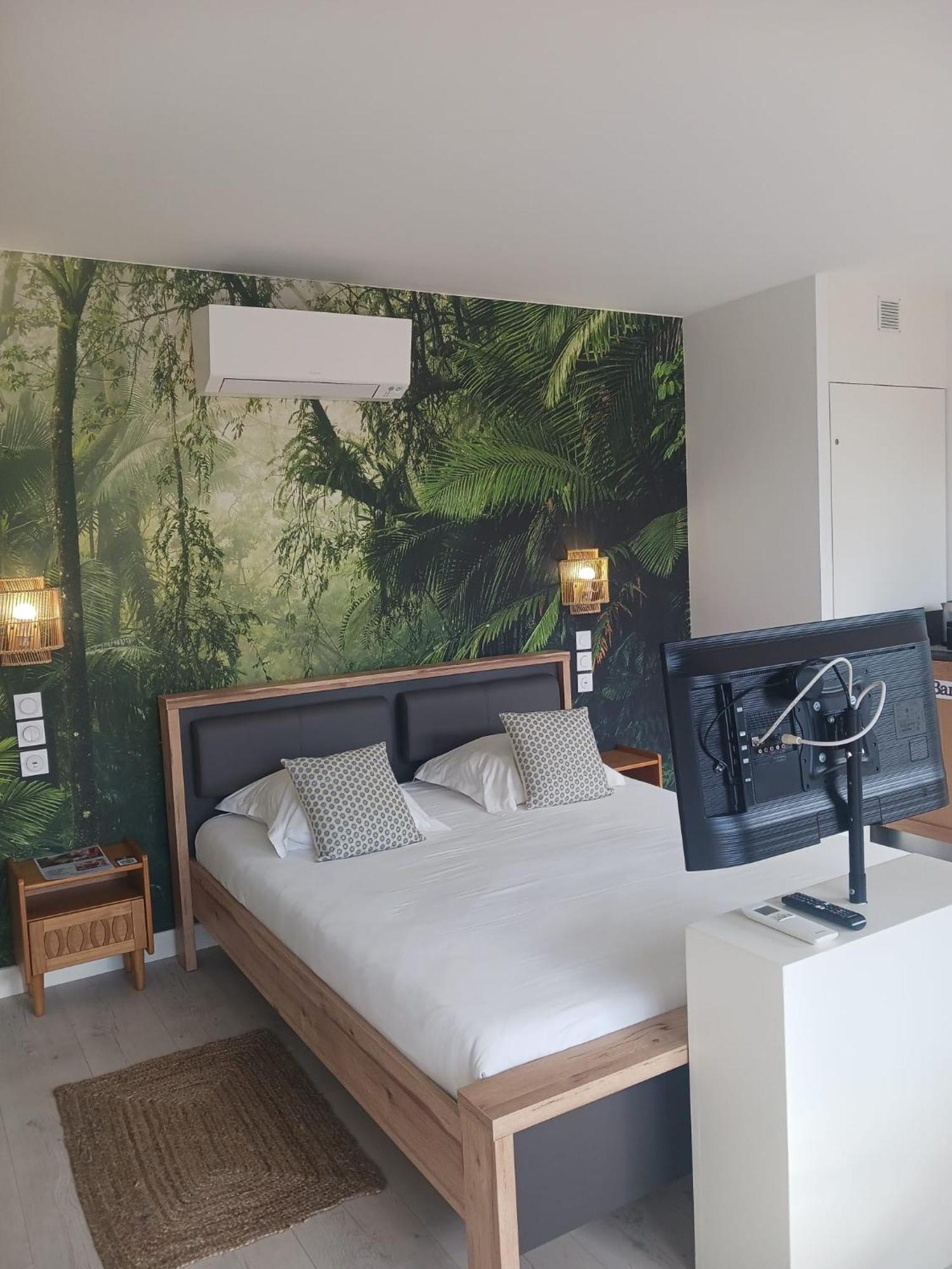 Aracari Hotell Villars-les-Dombes Exteriör bild